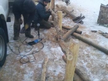 39. Huť - plot kolem chaty