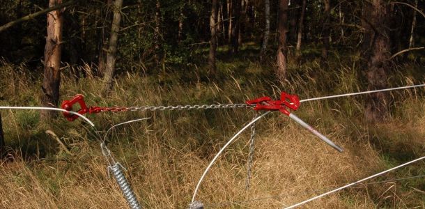 a17. A m  m ob   ruce voln  .